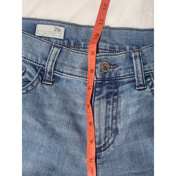 Gap 1969 Girlfriend Jeans Women's Size 26r (27 inseam) Medium Blue Denim - Picture 5 of 8